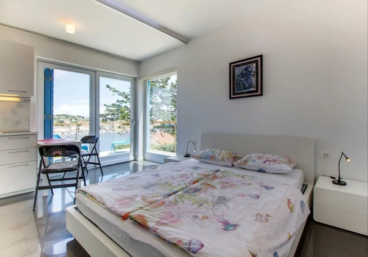 Apartments Elias Mali Losinj